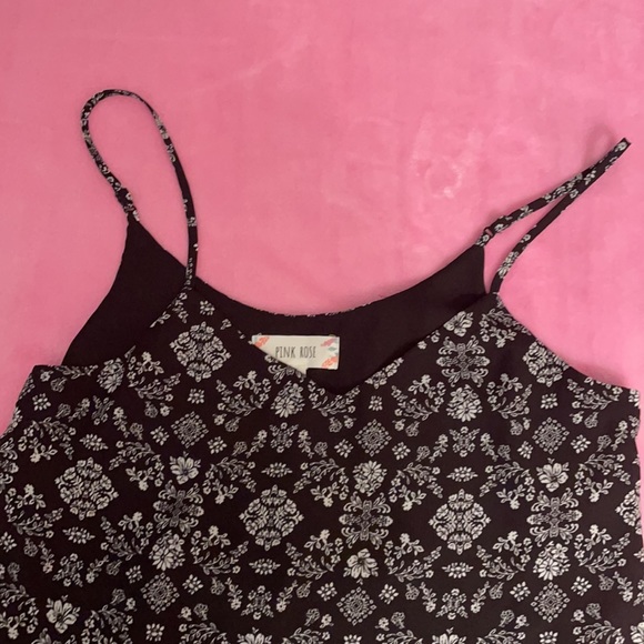 Black Patterned Chiffon Tank Rop - Picture 2 of 3